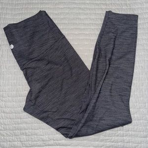 Lululemon legging, size 8 25in inseam